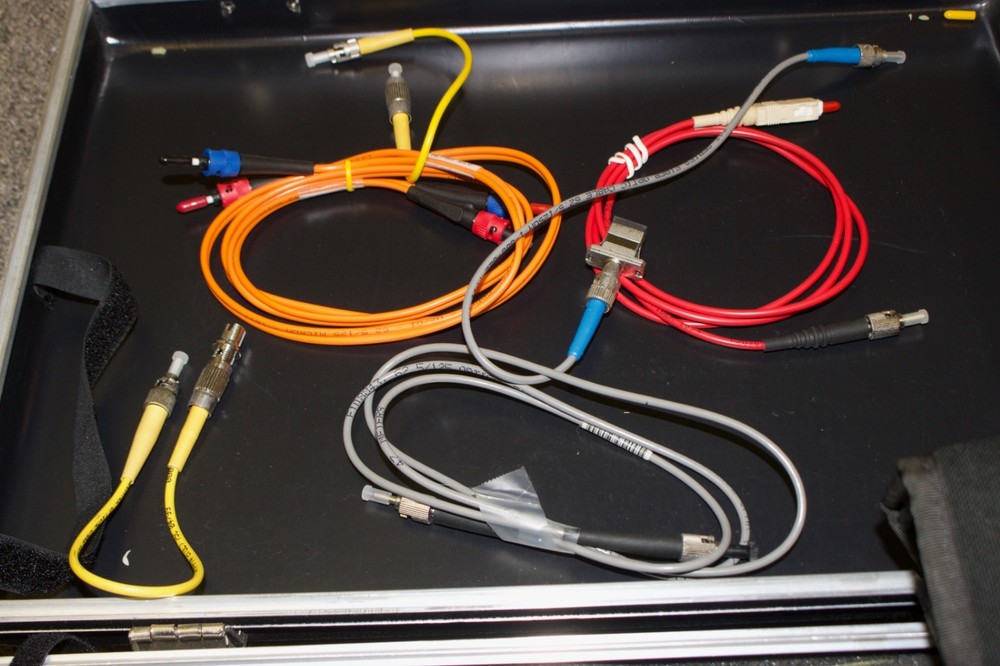 FIBER OPTIC POWER LP-5000 and LIGHT SOURCE LP-5100