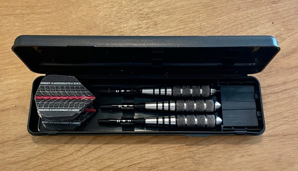 Harrows Darts Suregrip In Case