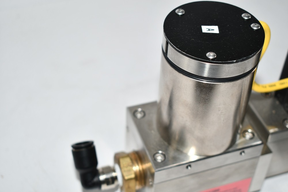 Alicat Scientific PCRD-100PSIG-D/5P 5IN Pressure Controller Mass Flow Controller