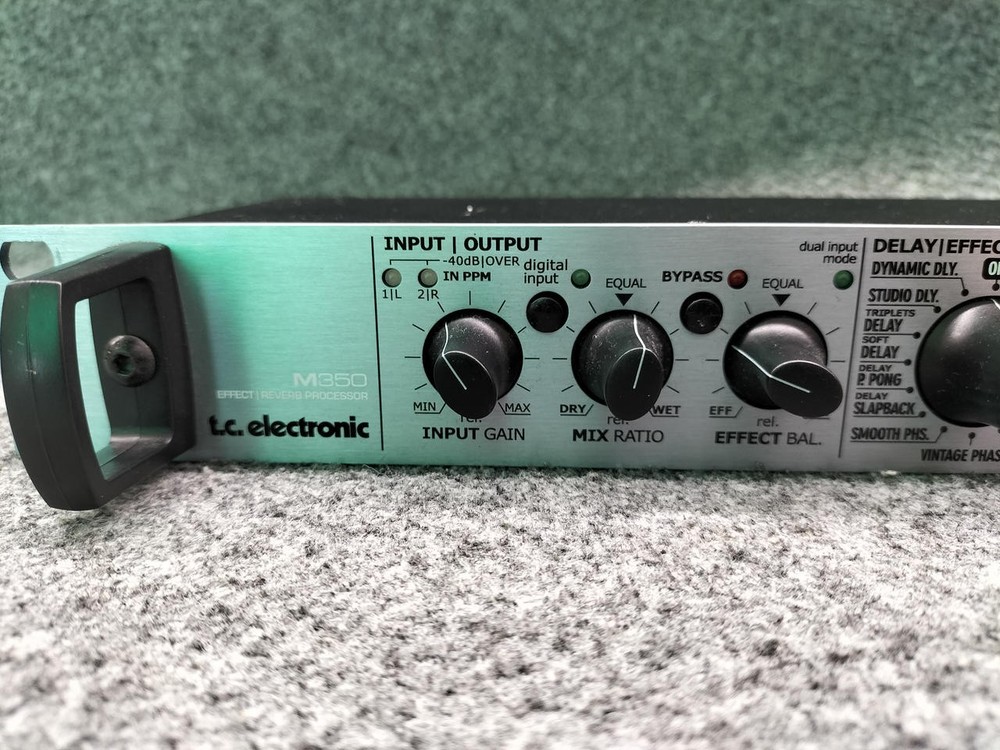 TC Electronic M350 Dual Engine Reverb Effects Processor Multi Effect Junk