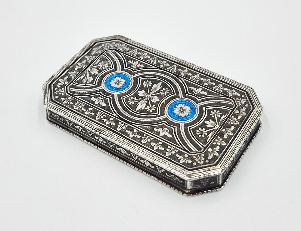 FINE AUSTRO-HUNGARIAN SOLID SILVER & ENAMEL SNUFF BOX c1925