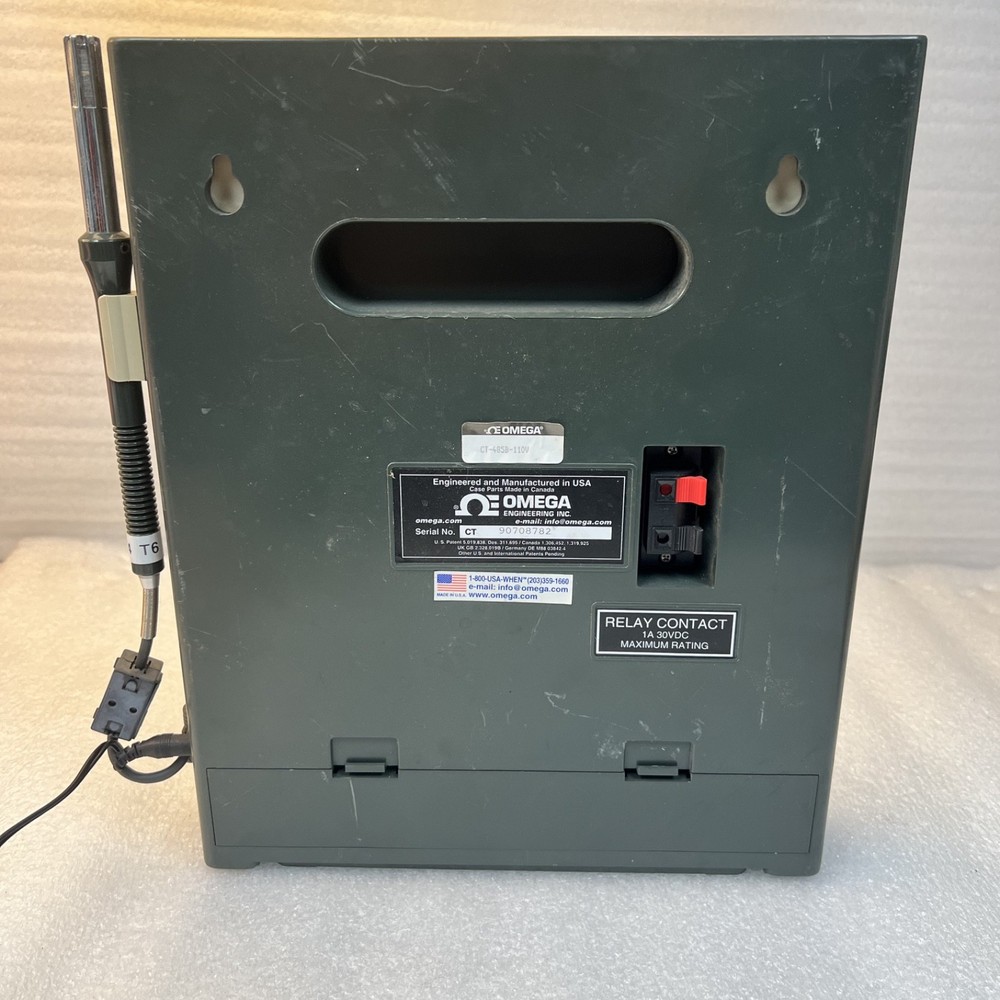 Omega CT485B Temperature Humidity Data Chart Recorder With Probe
