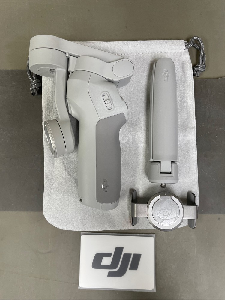 DJI Osmo Mobile SE Smartphone Stabilizer: Camera Mount Tripod, Black 2