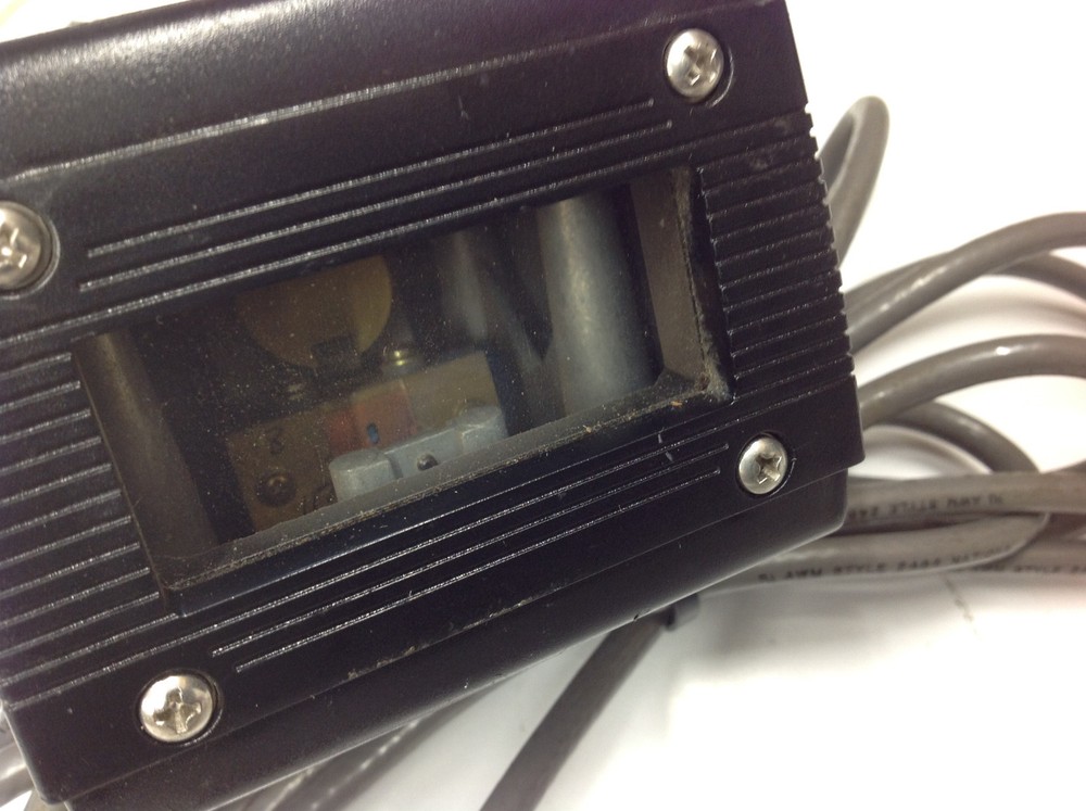 Allen Bradley 2755-LD8B1 Laser Barcode Scanner Head. USED