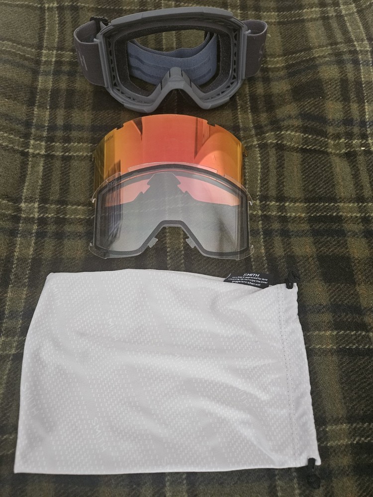 Smith Squad Ski Goggles Gray Frame Red Mirrored Interchangeable Lens