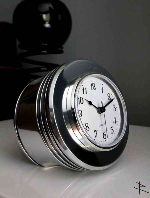 1940's Radial Engine BEECHCRAFT STAGGERWING Piston Chrome Aviation Desk Clock