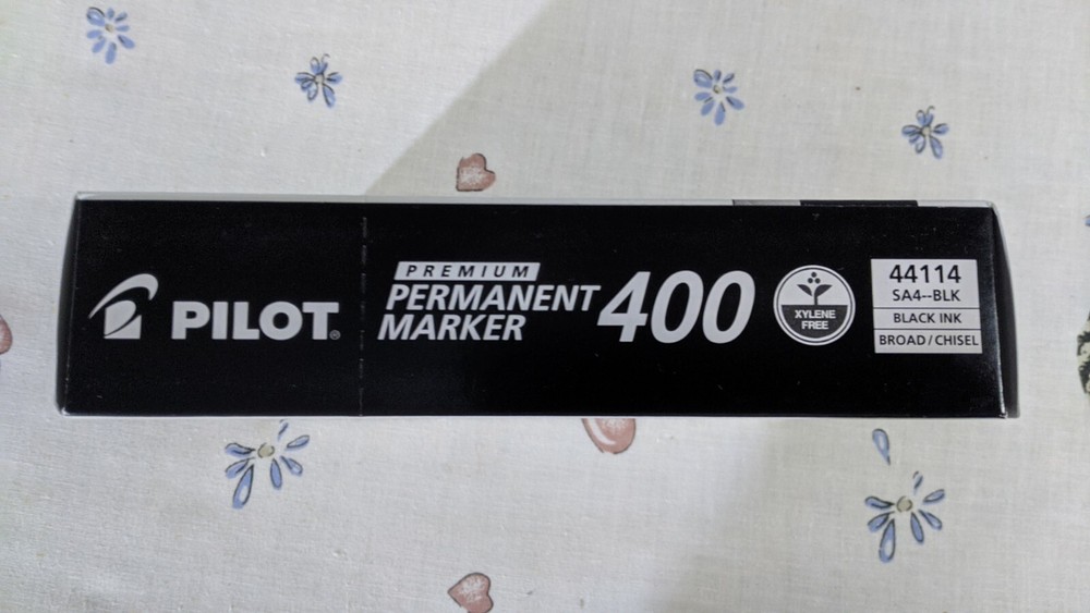 Pilot Premium 400 Permanent Marker, Chisel Tip, Black, 1 Dozen, Made in Japan