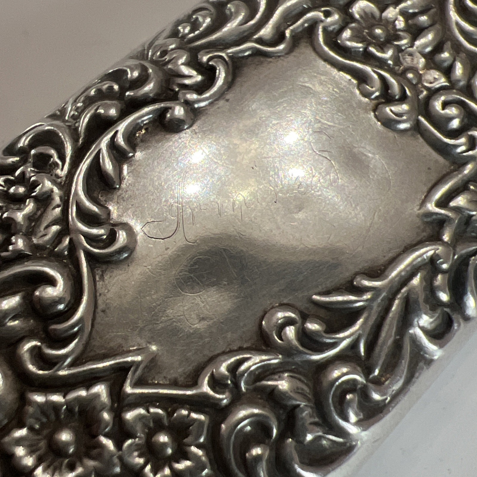 Antique Sterling Silver Ornate Floral Motif Match Safe Vesta Case HAS MONO