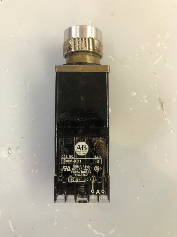 Allen Bradley 800MR-H31B Ser A Selector Switch (No Key)