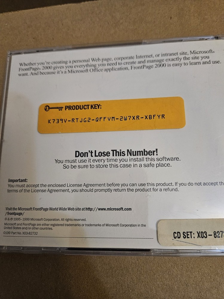 Microsoft FrontPage 2000 – Full Retail Version – NEW Web Design Software