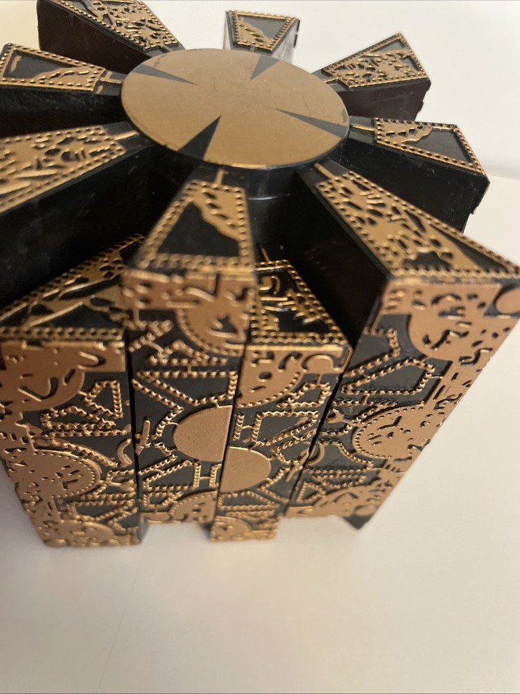 Hellraiser Cube Puzzle Box Lament Configuration Functional Pinhead Prop Plastic