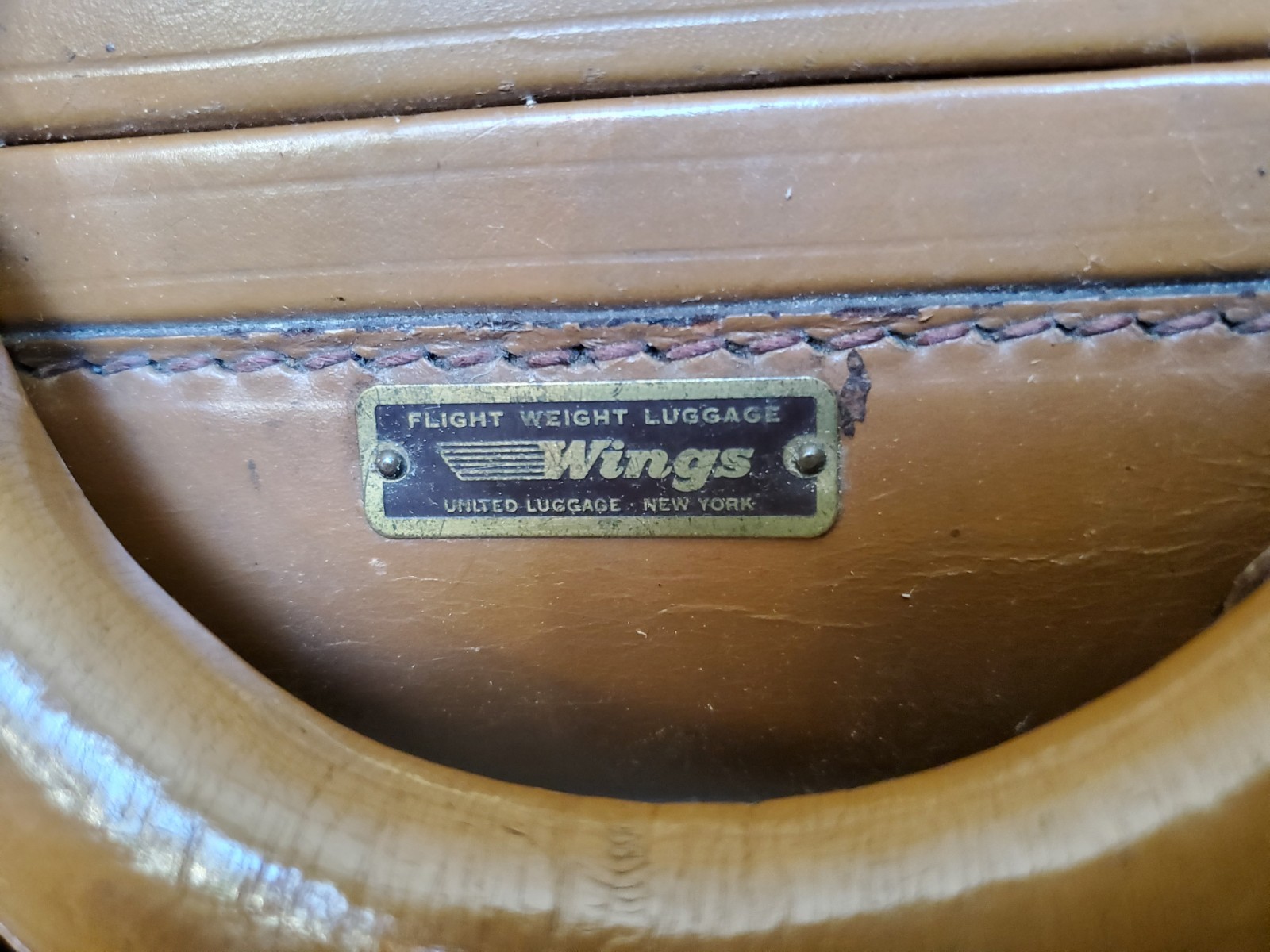 Vtg 1940-50s Cowhide Leather WINGS Suitcase Flight Luggage Carry-On 22”X 19”X 6”