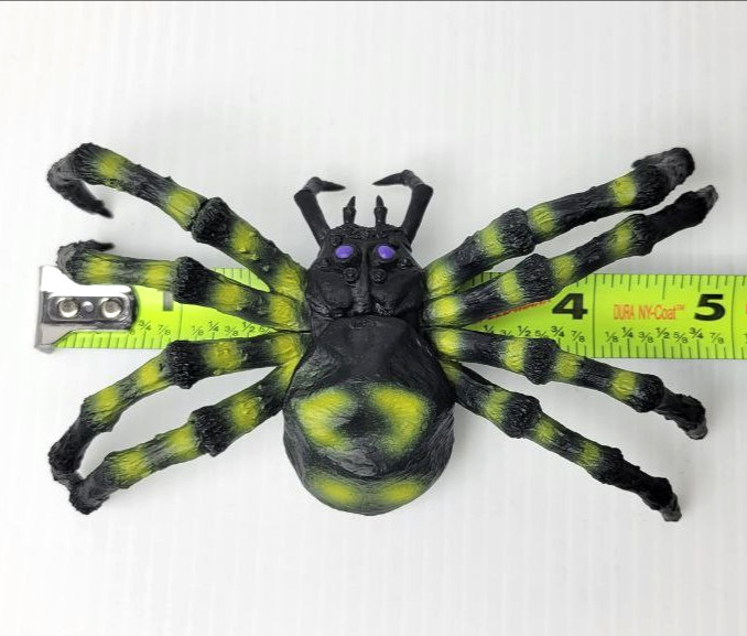 Bandai HG Godzilla Destroy All Monsters Kumonga 1968 Gashapon 5" Wide Figure