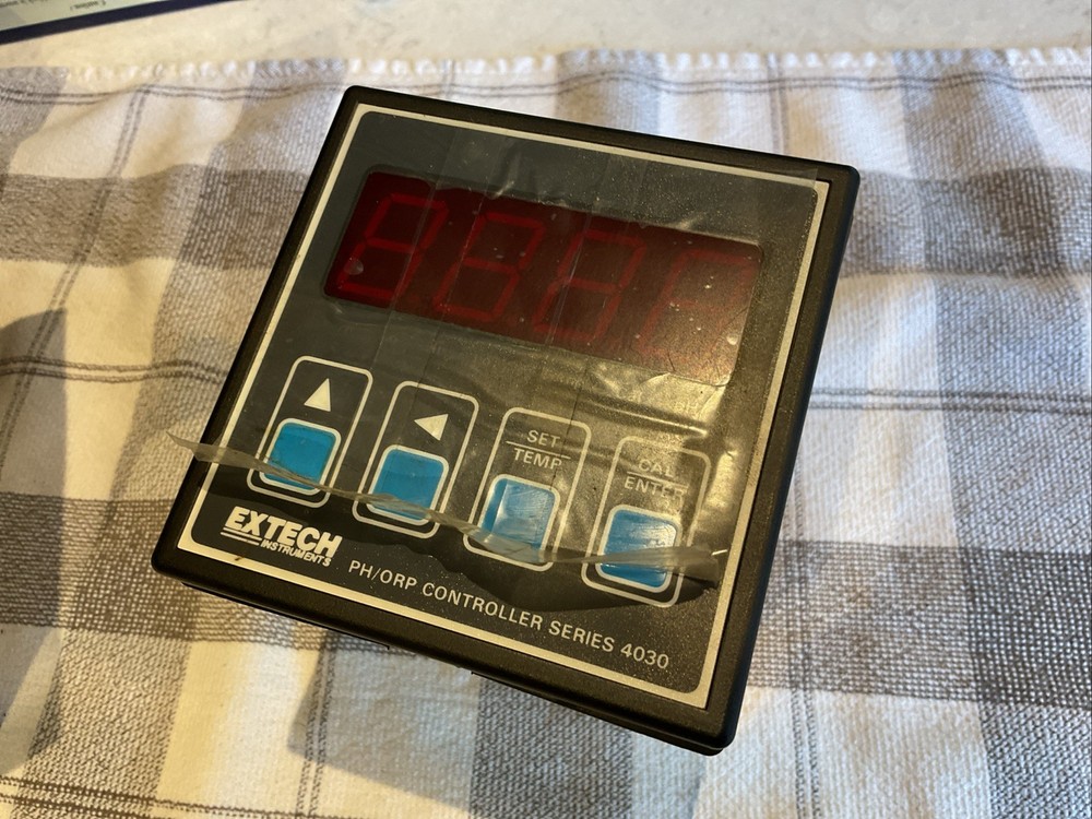 Extech ph/ORP controller model 403060