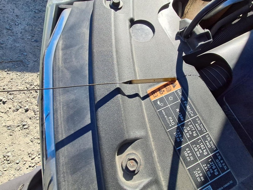 2016 Ford Explorer OEM 8 Screen Display - Used, Reprogramming Required