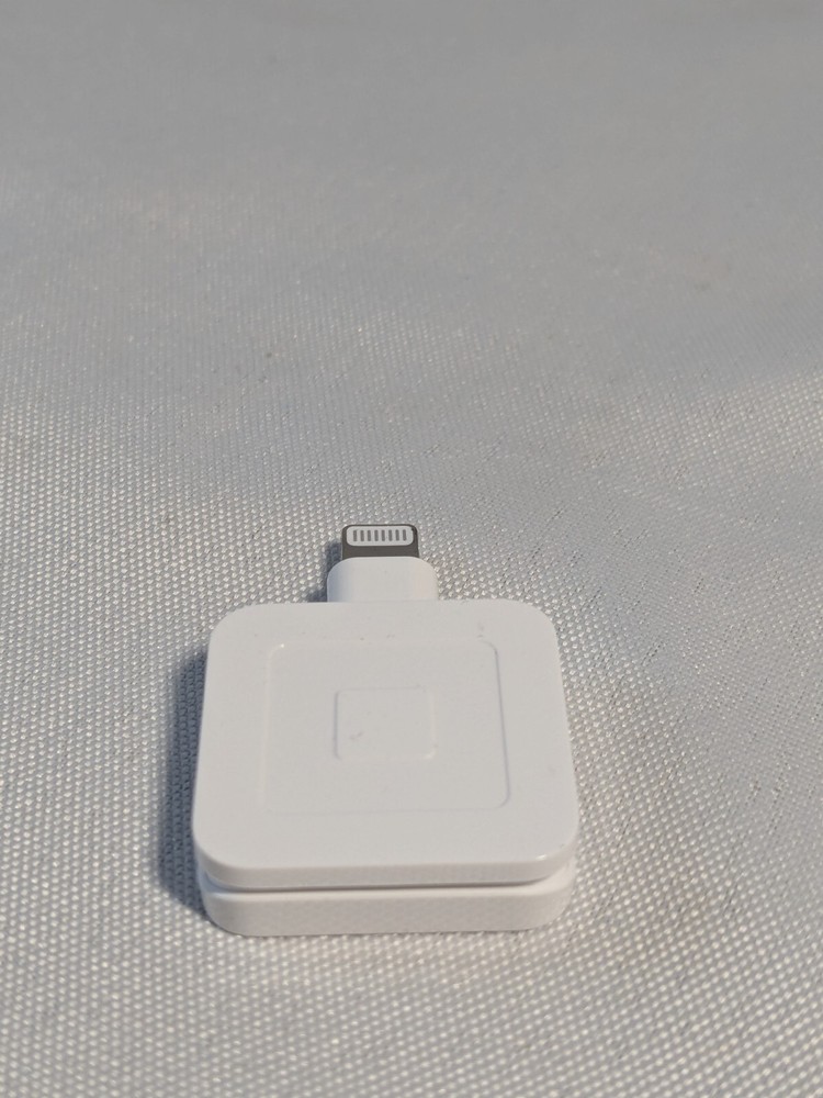 Square Reader SPM1-01 White Portable Mobile Credit Card Reader & Writer