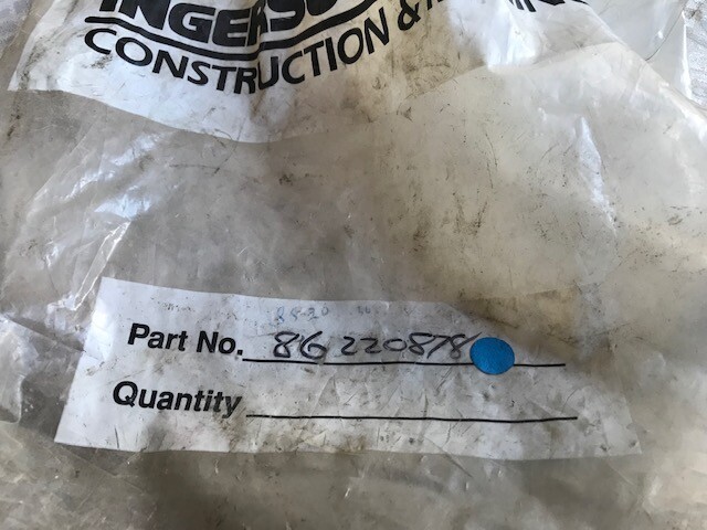 86220878 SPACER