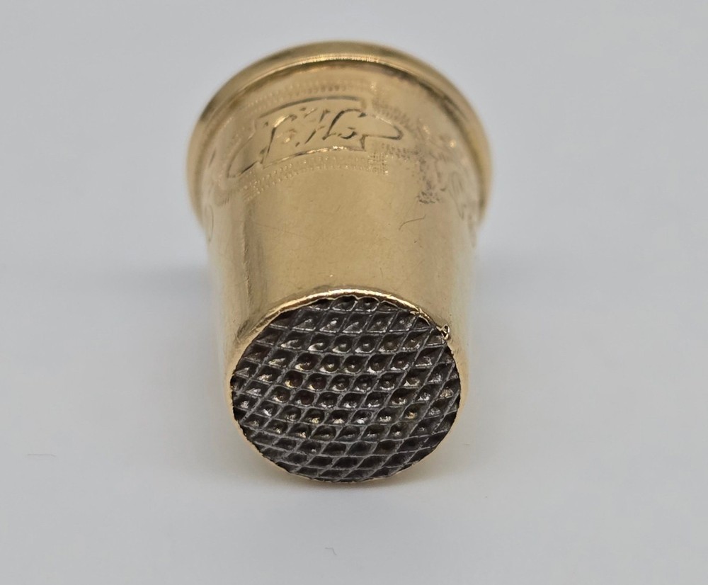 Antique Thimble 18K gold