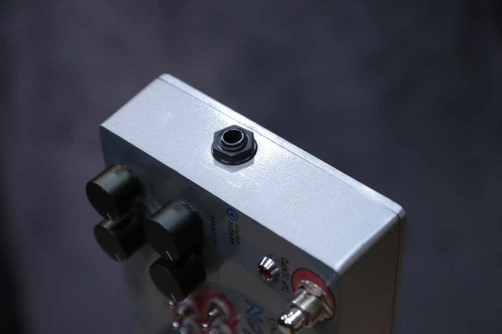 Pigtronix Echolution Unique Analog/Digital Dual Delay Effect Pedal w/Adapter