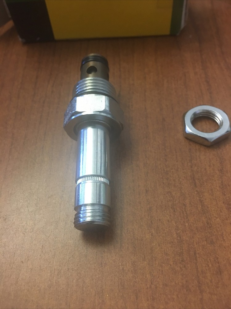 New John Deere AN221521 Spool Valve