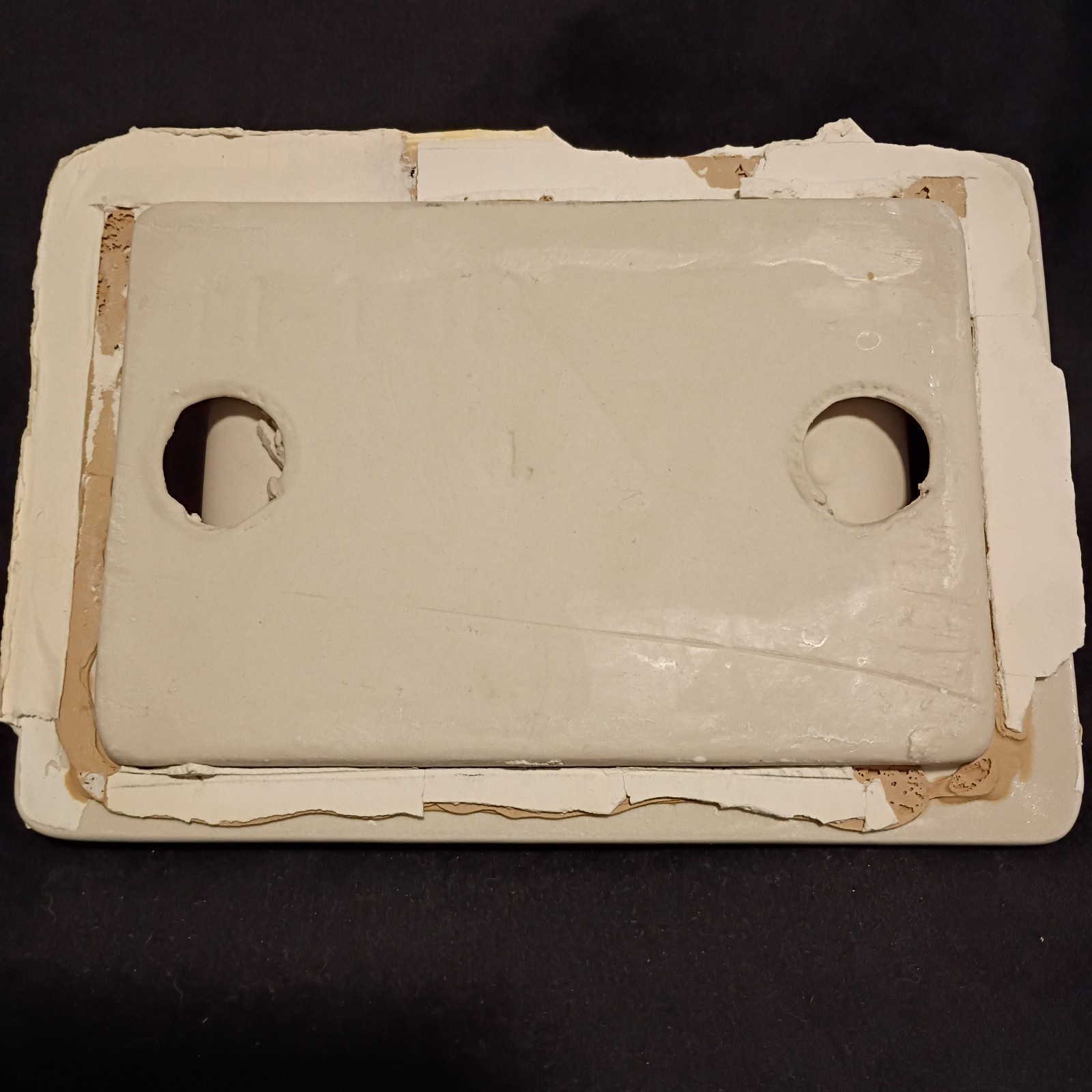 Vintage White Ceramic Toilet Paper Holder Bathroom Wall Mounted MCM M-108