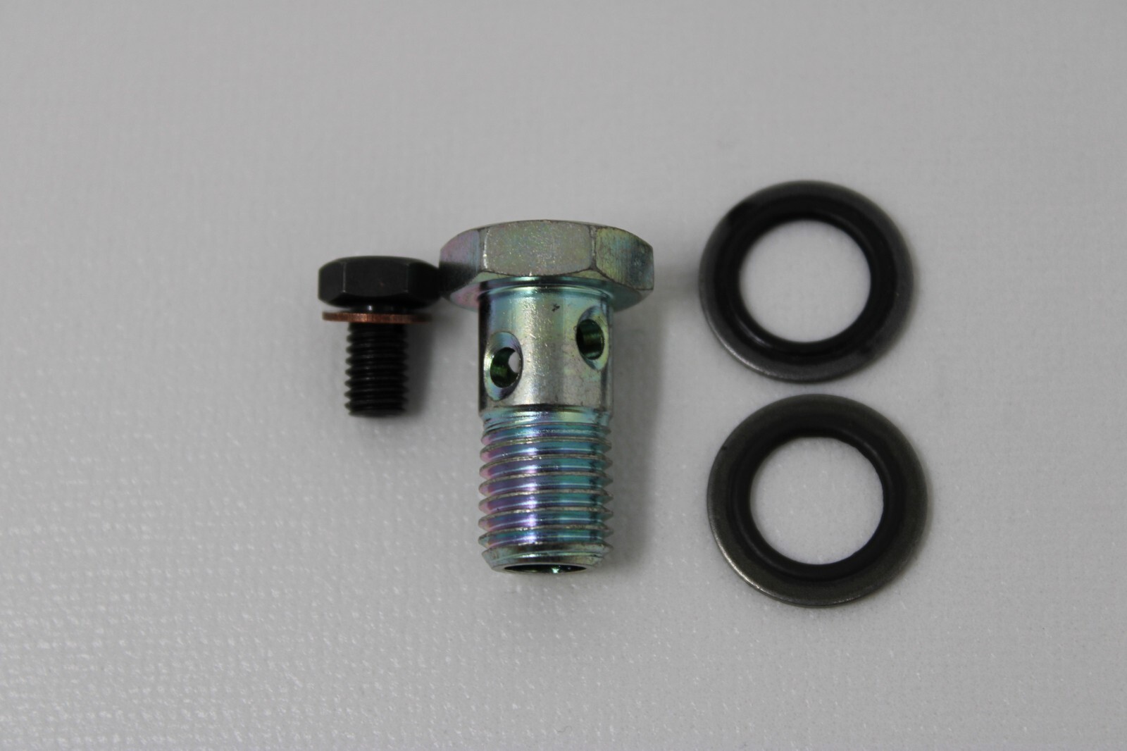 New DCEC Cummins Fuel Return Banjo Bolt with Seals 3911446 3963983 3939570