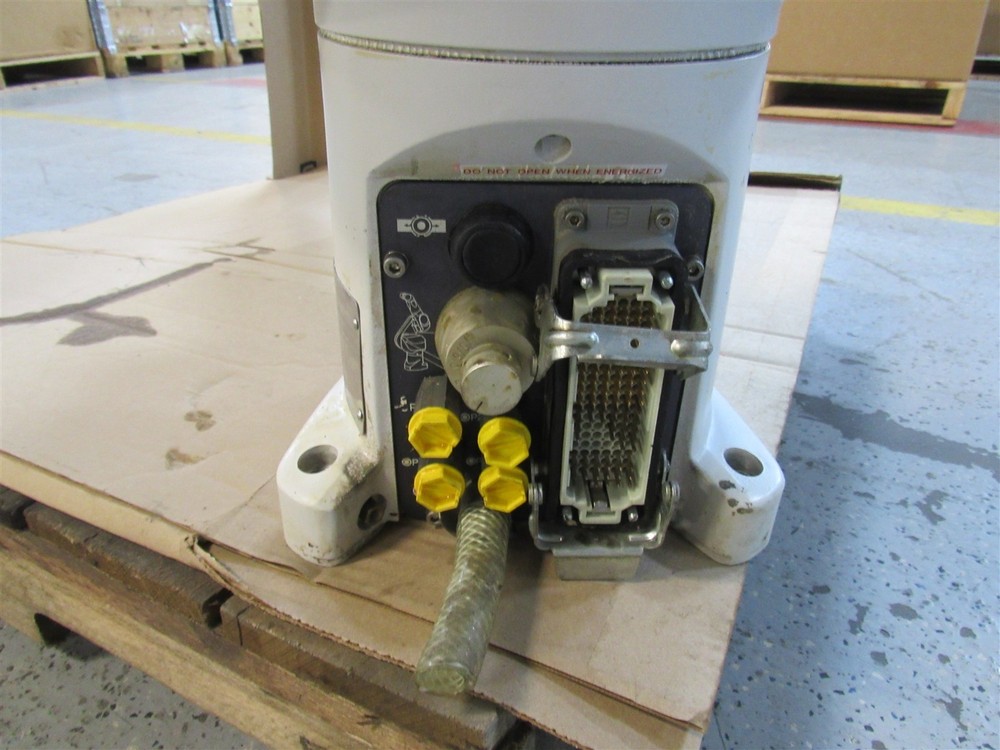 STAUBLI ROBOT ARM ONLY RX60B