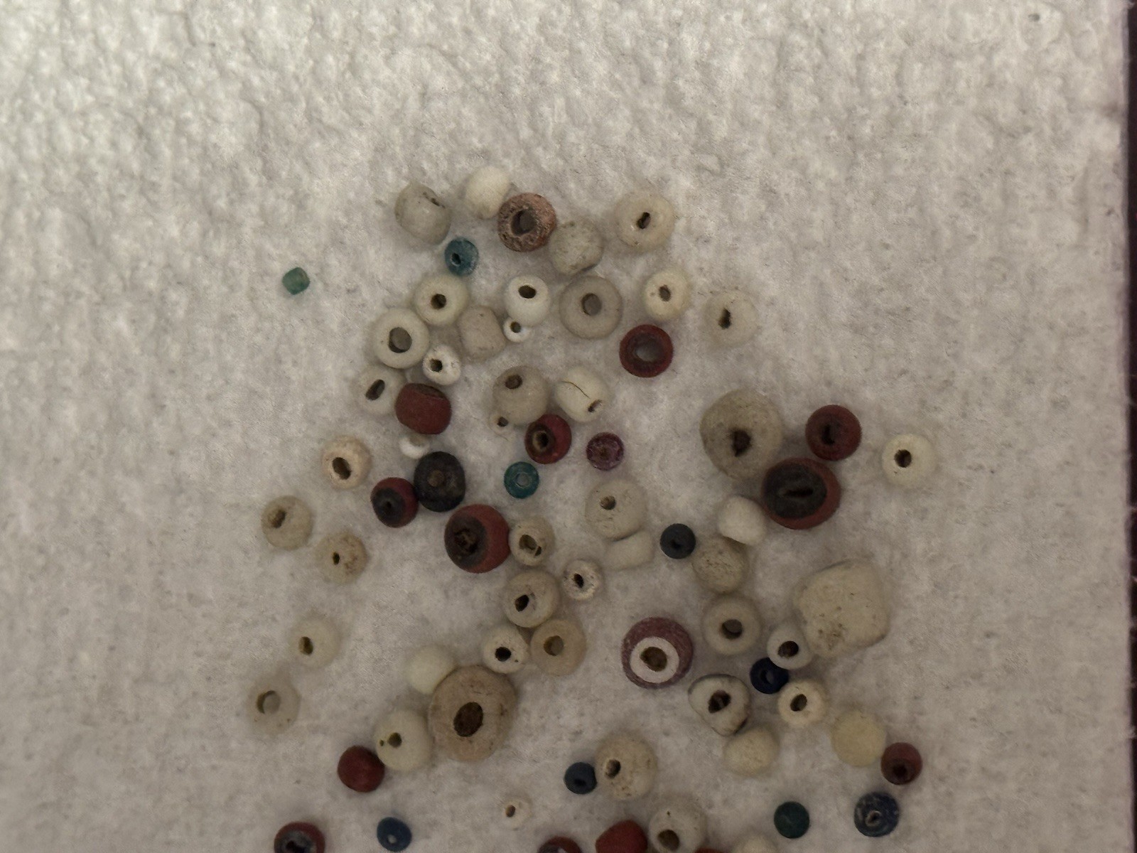 LOT OF 106 ANTIQUE CALIFORNIA TRADE BEADS FOUND BETWEEN AUBURN & PLACERVILLE