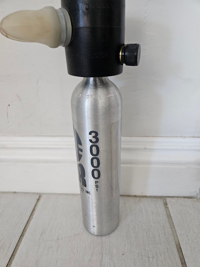 Spare Air Model #300 Scuba Dive Tank