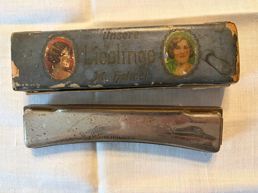 Vintage Hohner 'Unsere Lieblinge' Harmonica with Original Box