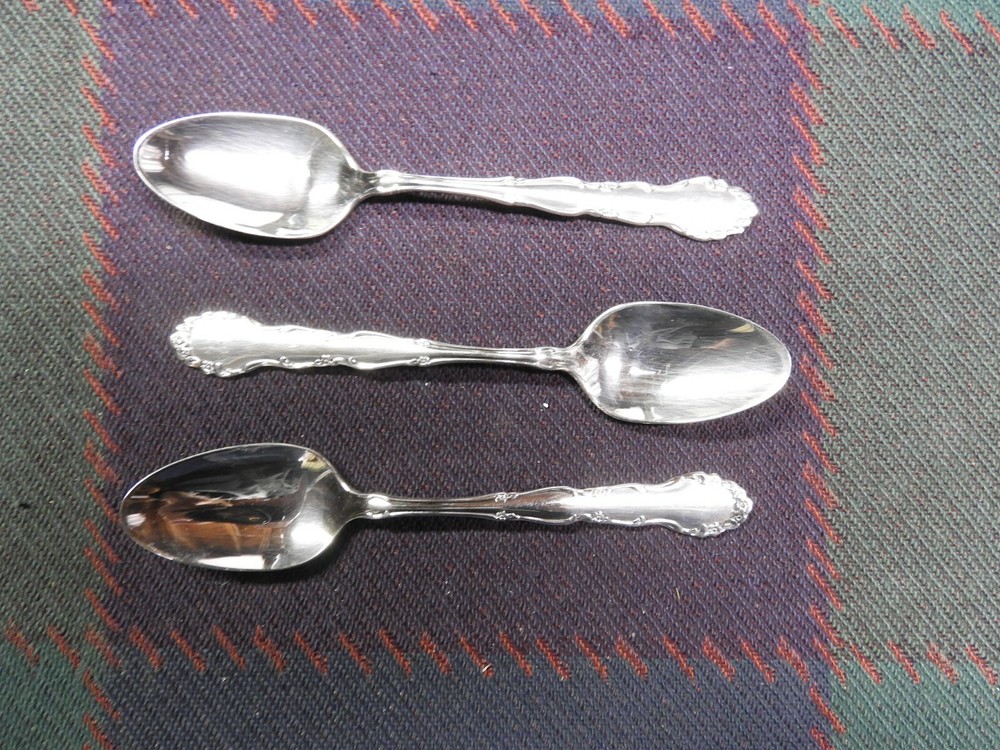 THREE Oneida Ltd. - Flirtation Pattern - Teaspoons - Silverplate - EXC.