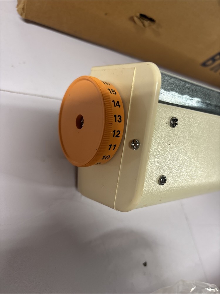 Brother Knitleader KL-116 Charting Device for Machine Knitting