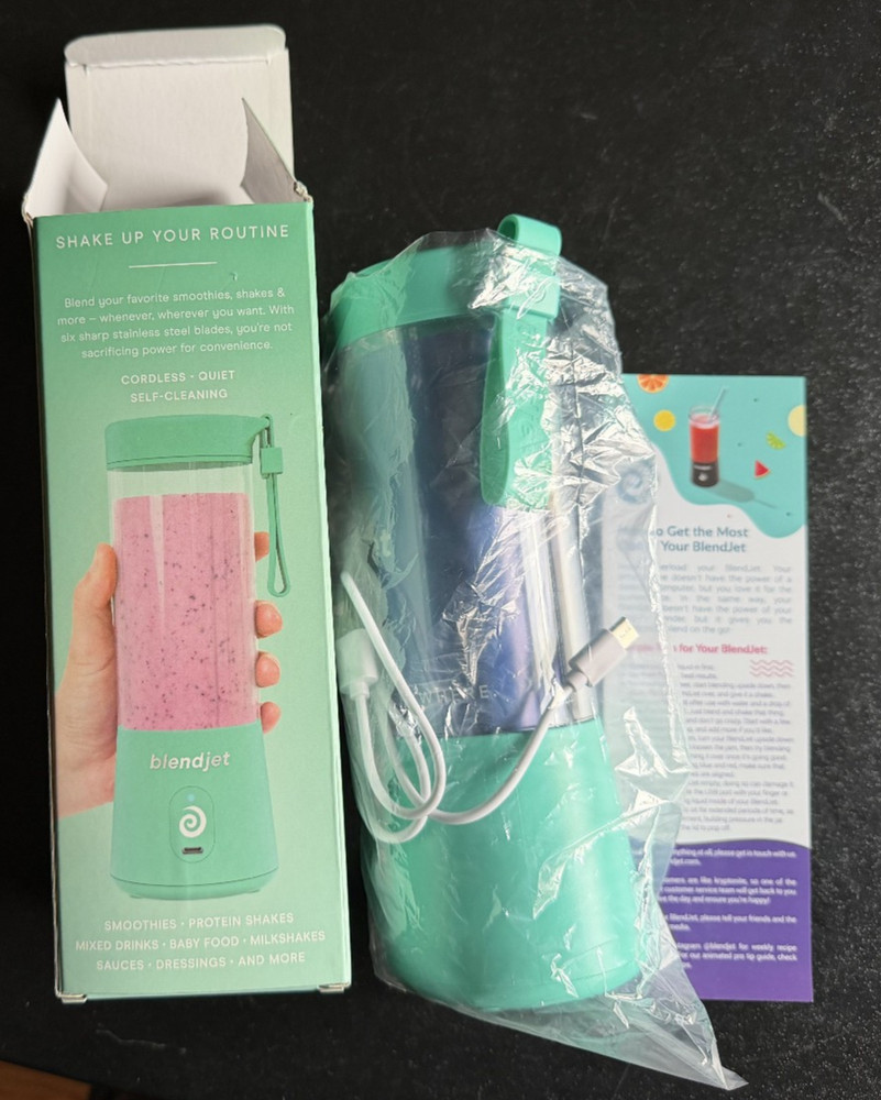 Blendjet One Plus Portable Blender 12oz, Mint NEW OPEN BOX