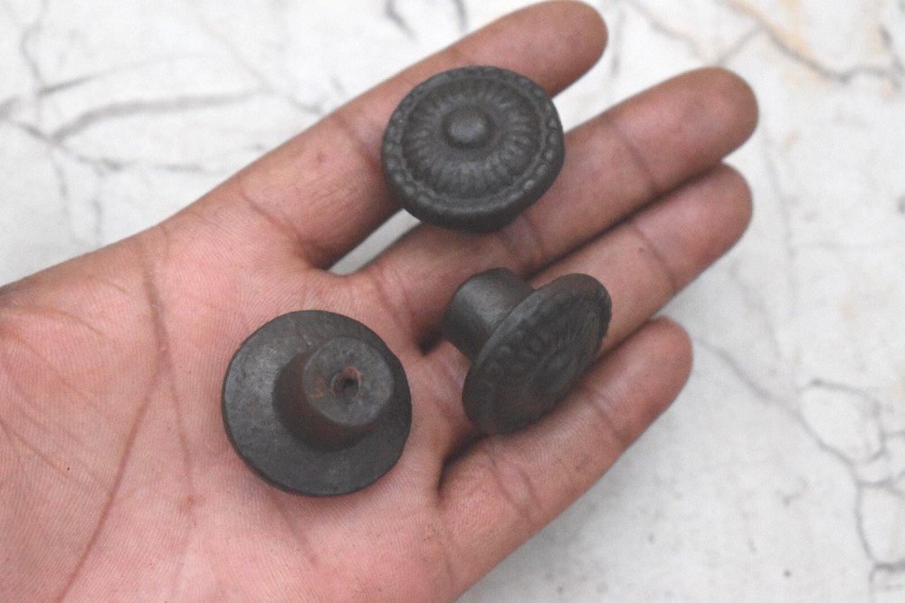 Vintage cast Iron door knobs cabinet round drawer handles pull rustic 10 pcs
