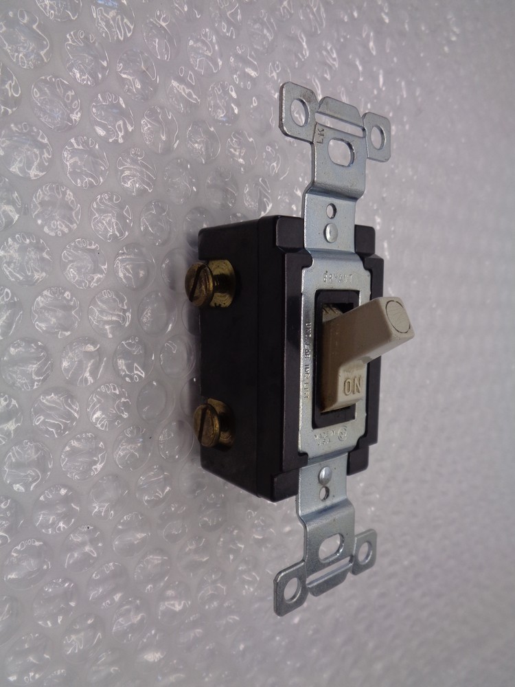 BRYANT 20A 120-277V.A.C SWITCH NSNP