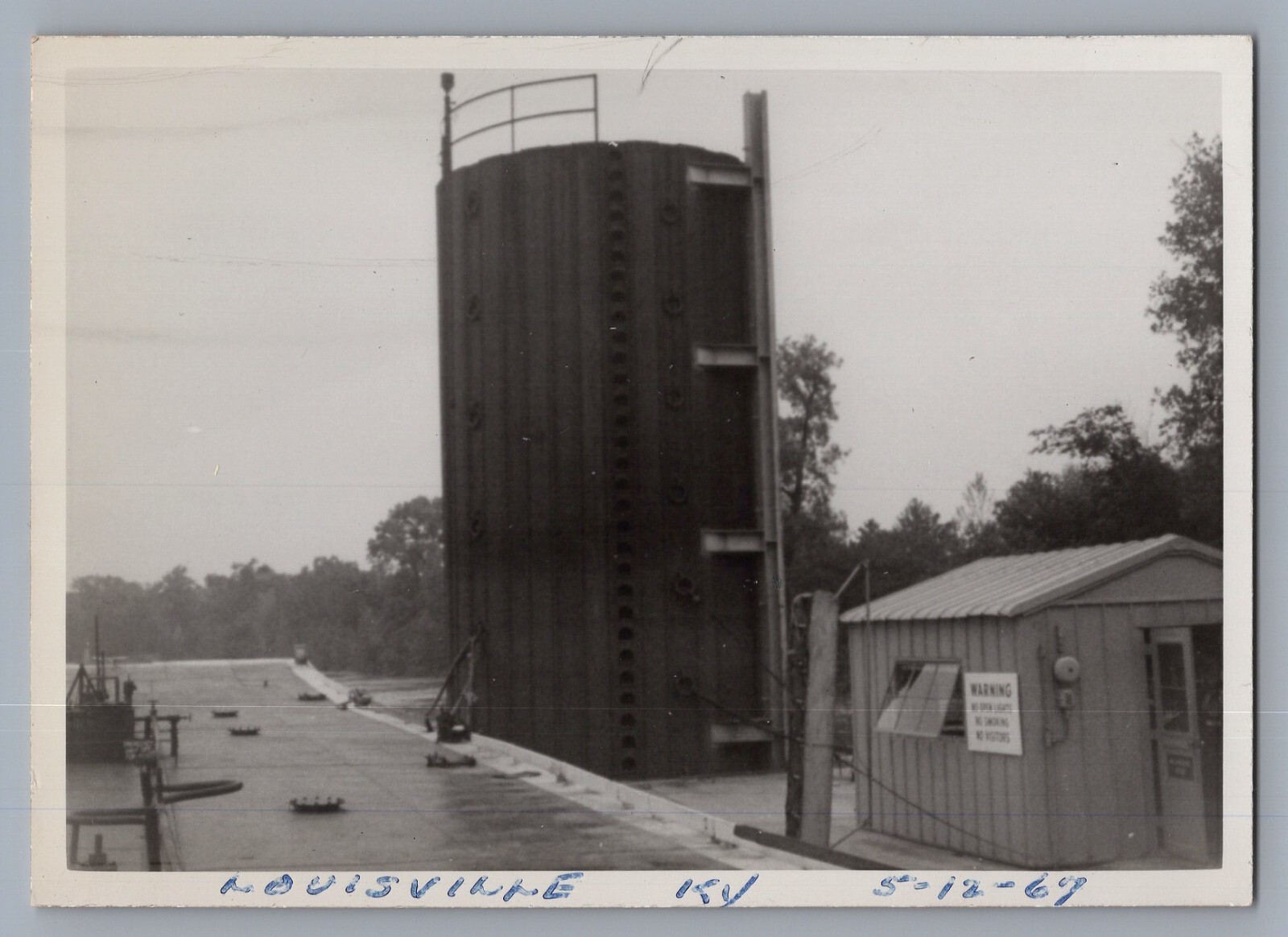 1967 Gulf Oil & Gas Vintage 4.25 x 3" Photo Pipeline Louisville, Kentucky   9452