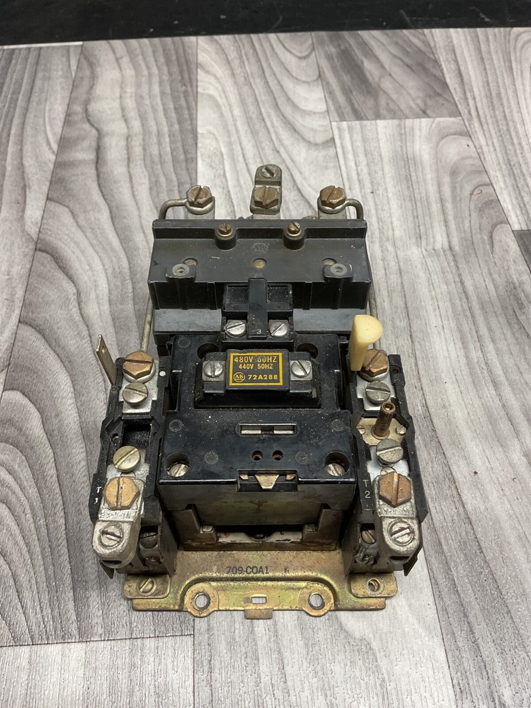 Allen Bradley Contactor  *No Identification Tag* #4009E137PR6