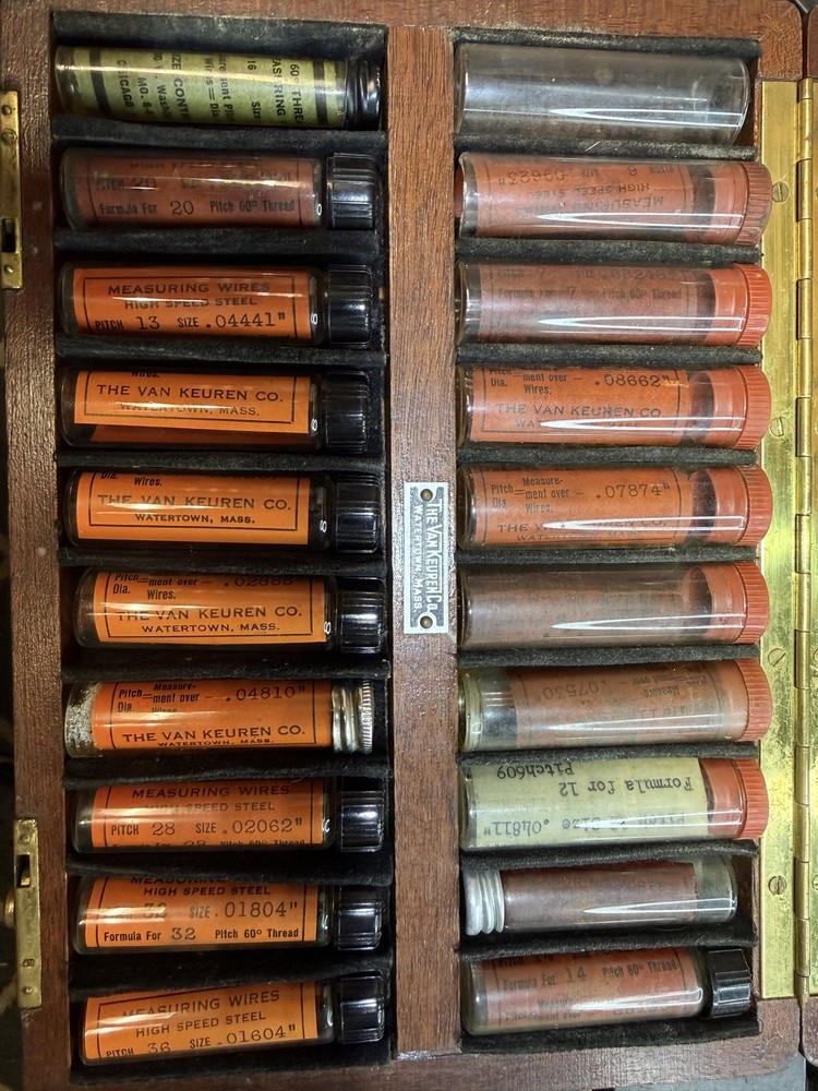 Van Keuren Thread Measuring Wire Library – 60° HSS – Mahogany Case – VTG