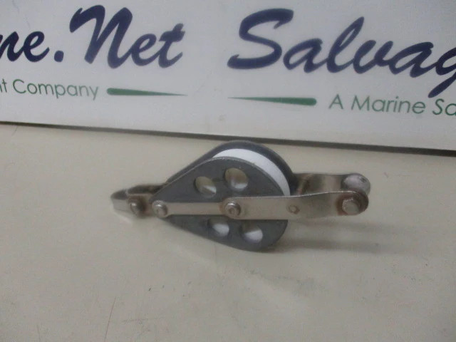 Schaefer Block with Becket 2-1/8" Sheave