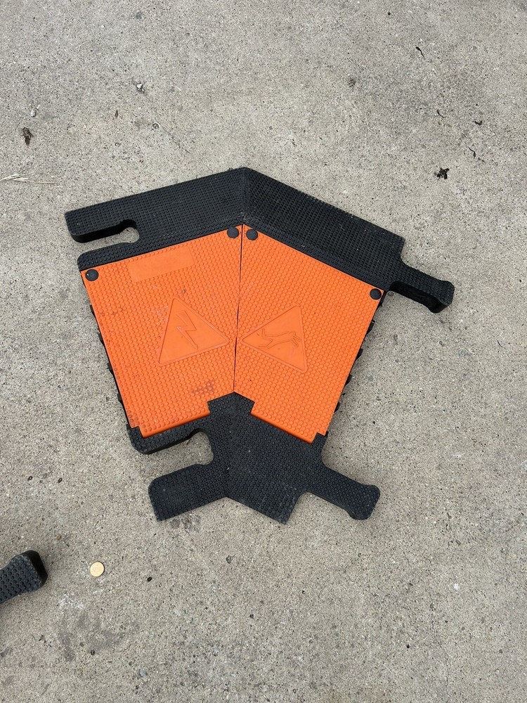 Elasco Turn 5 Channel Cable Protector - Combined Shipping Available