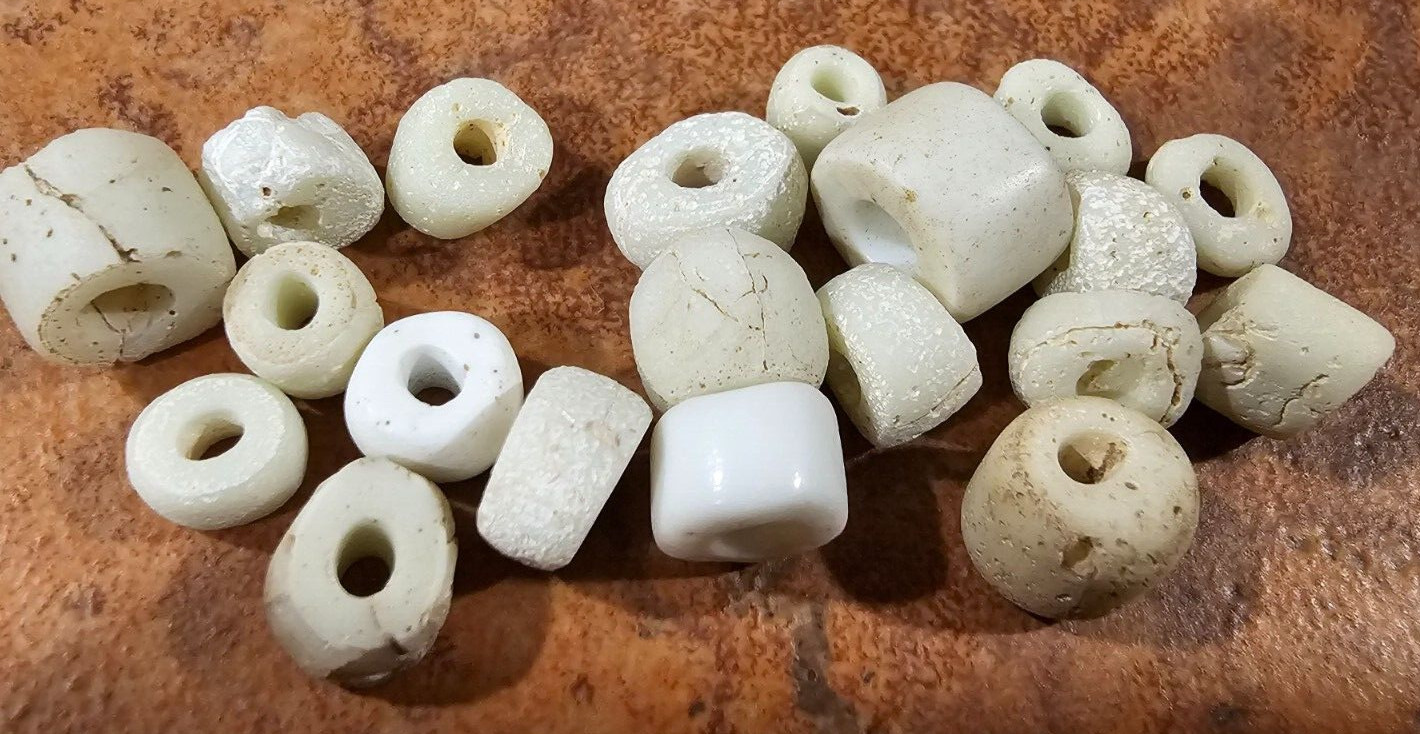 lot of 30 Indian Stone Trade Beads Ancient Beads