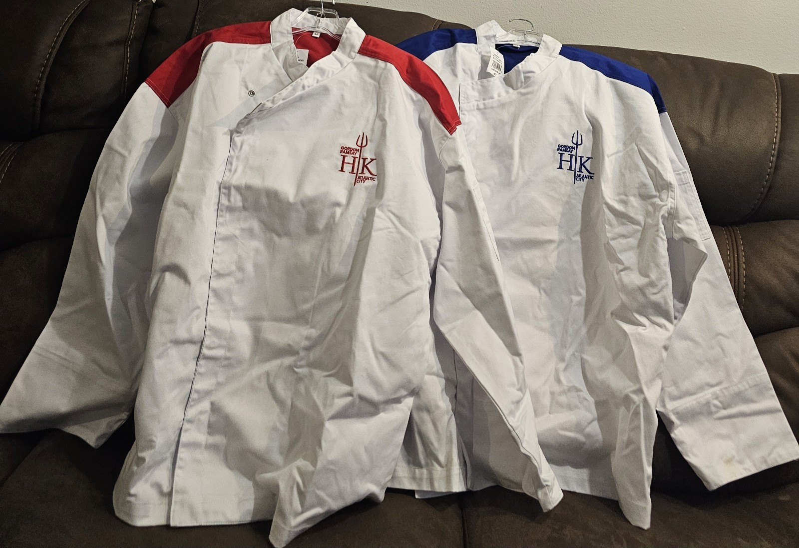 NWT 2-GORDON RAMSAY HELL'S KITCHEN ATLANTIC CITY CHEF JACKETS MED RED/BLUE