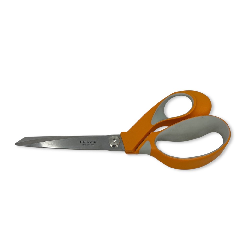 Fiskars RazorEdge Fabric Shears, Professional Sewing Scissors, 8 Inch, Orange