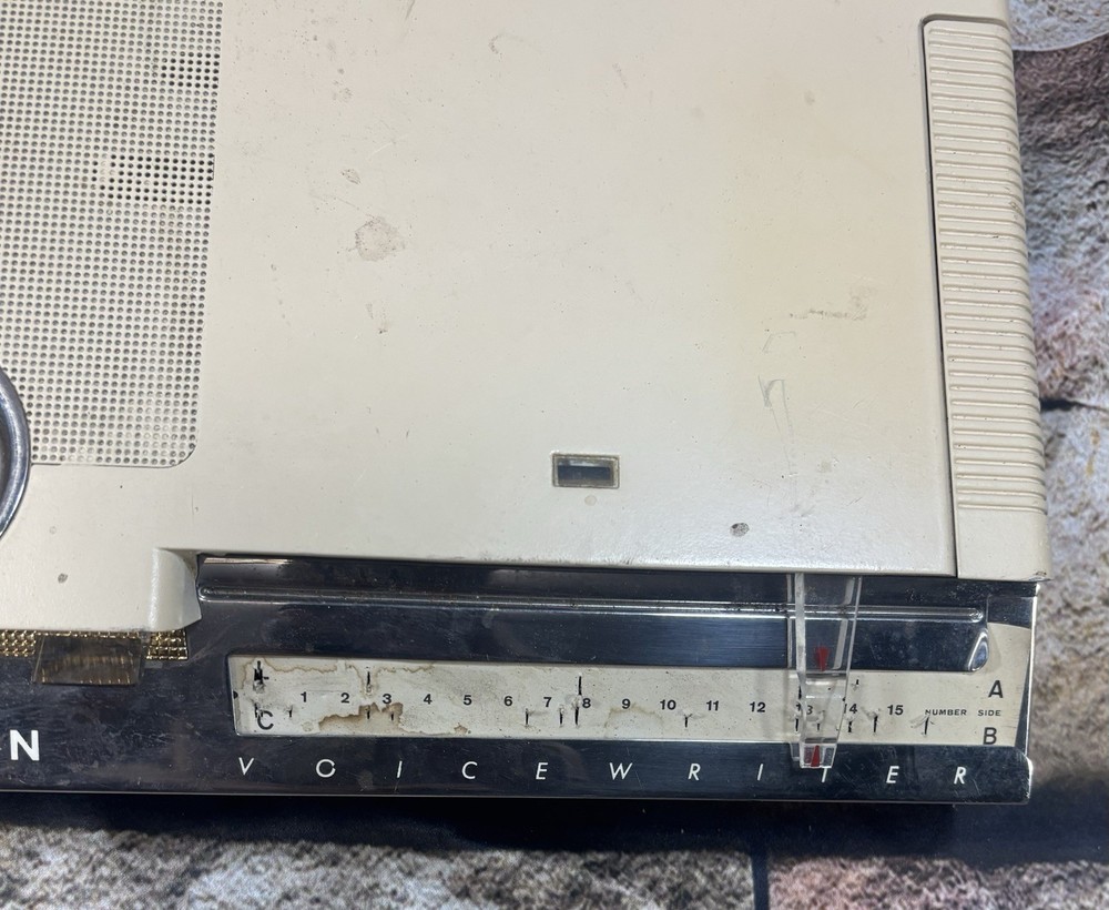 Thomas Edison Voicewriter with Original Case And (1) Diamond Disc