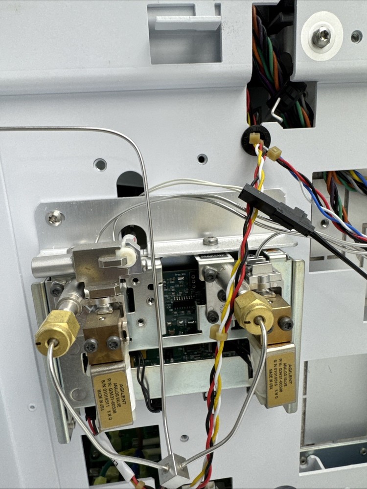 Agilent 7890B Gas Chromatography System