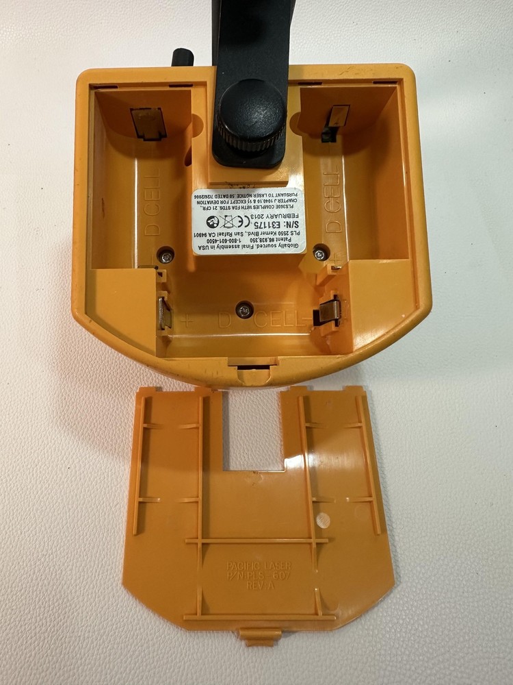 PLS PLS360E 360° Rotary Laser Level Tool Yellow W/ Wall Ceiling Mount Bracket