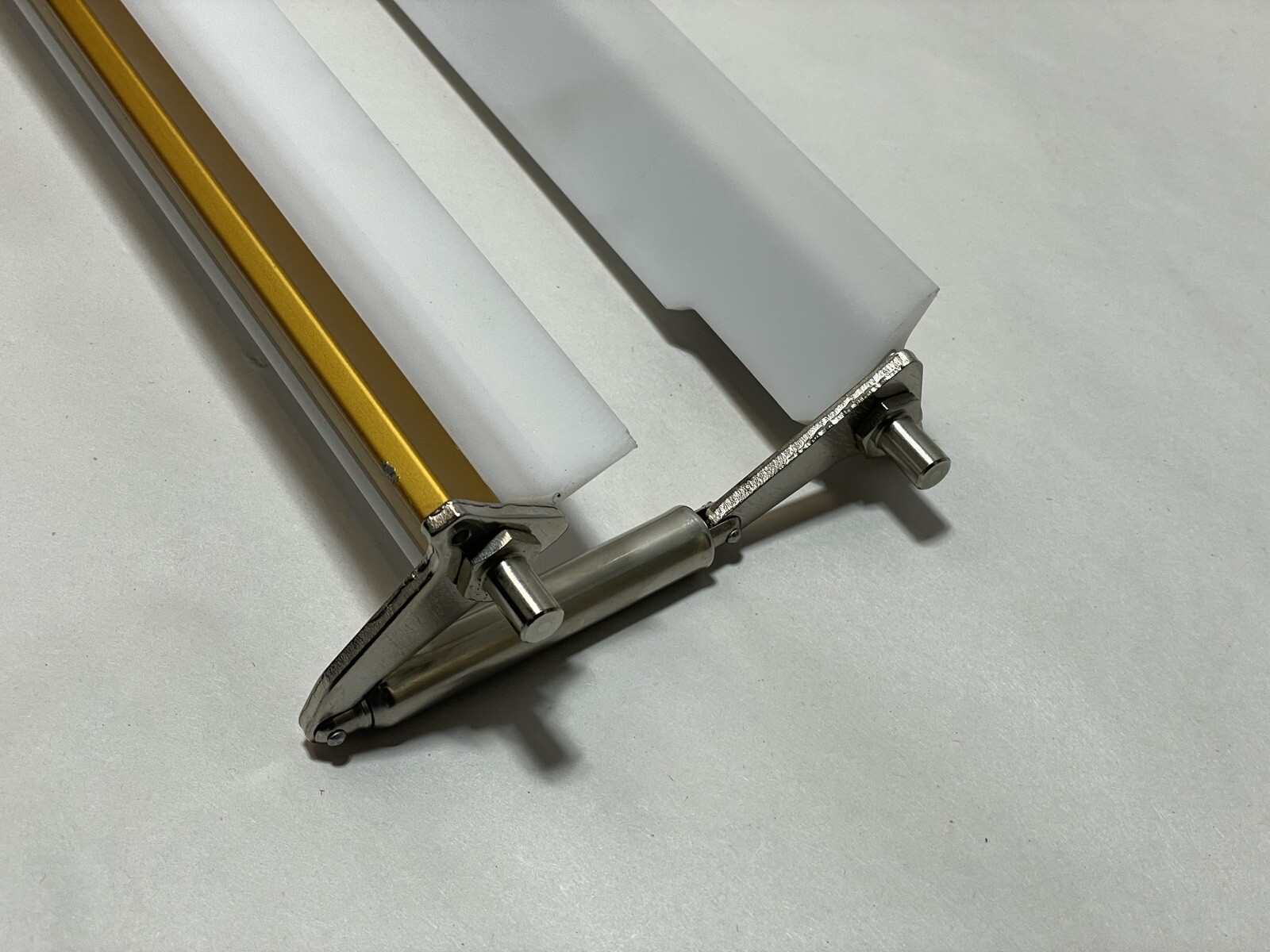 RONDO Scraper Assembly 122954T01