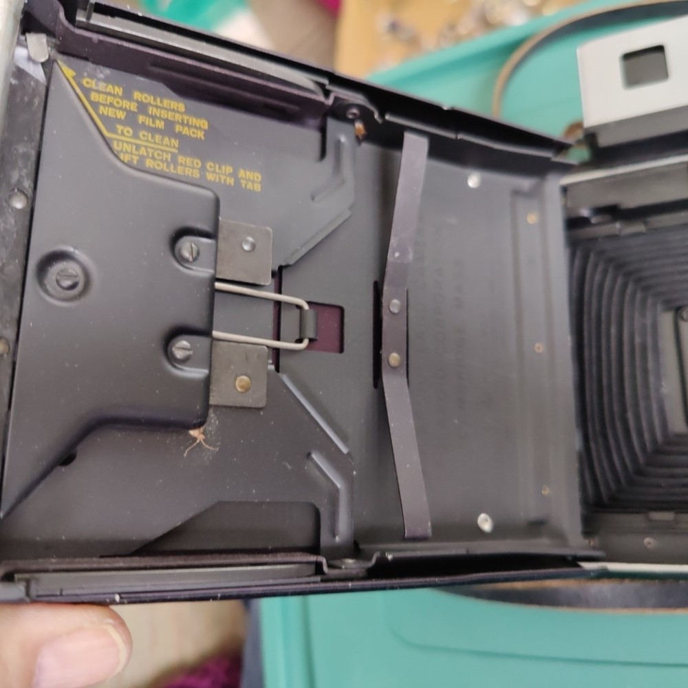 Vintage Polaroid Automatic 250 Land Camera Folding Instant Camera Untested