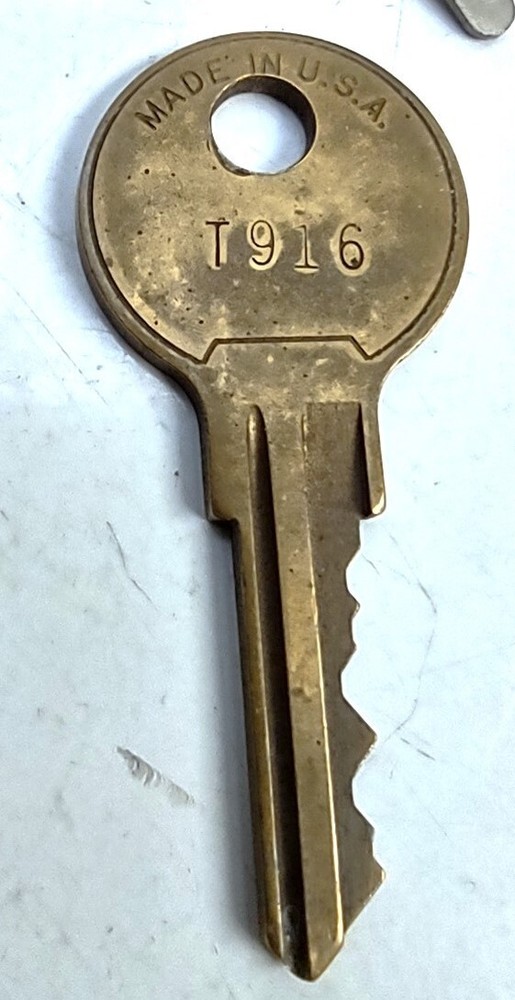 Kennedy OEM Tool Chest Key (T-916)