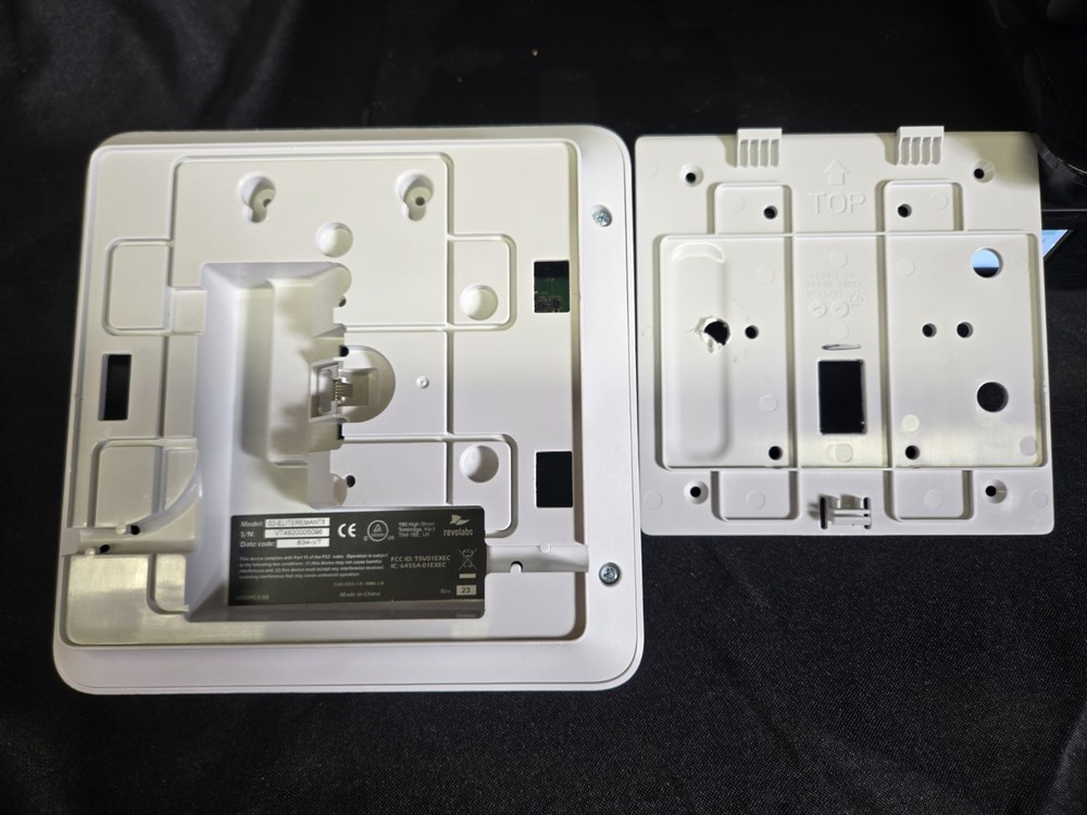 Revolabs Executive Elite Wireless Microphone System